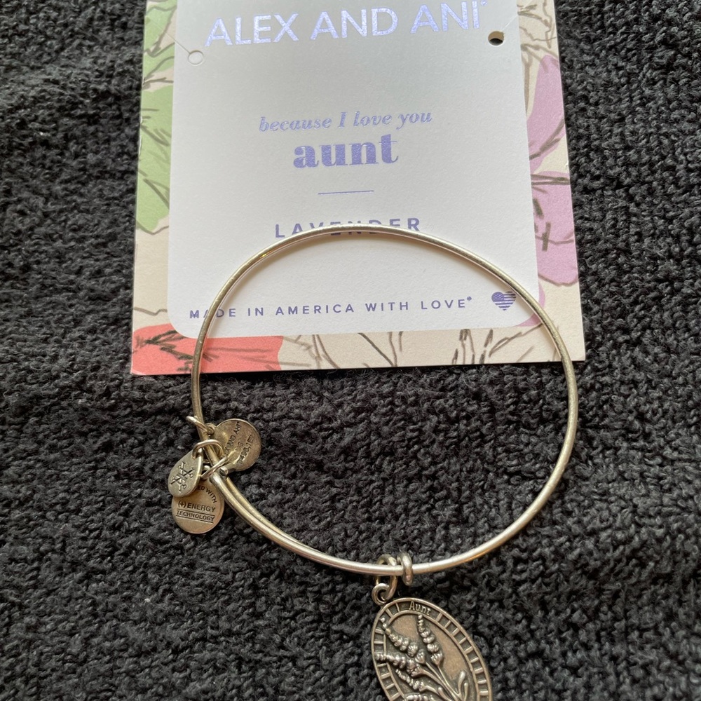 Aunt gift! Aunt bracelet!